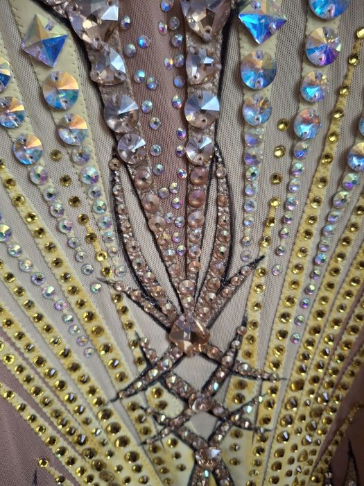 Купальник для художньої гімнастики