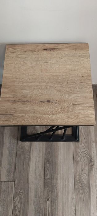 Stolik taboret 40x40