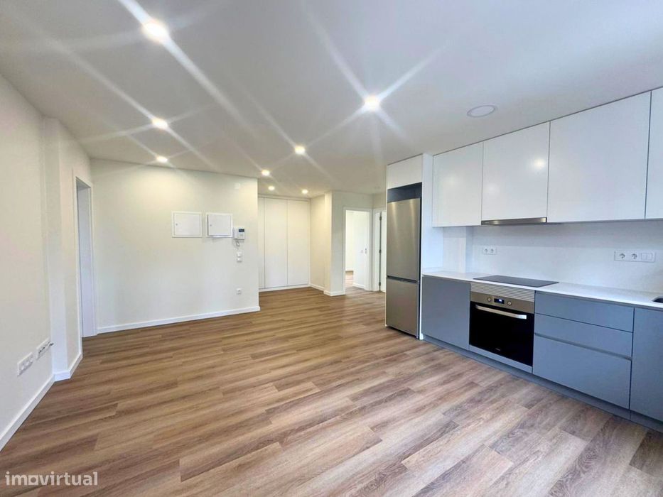 Apartamento T3 totalmente renovado