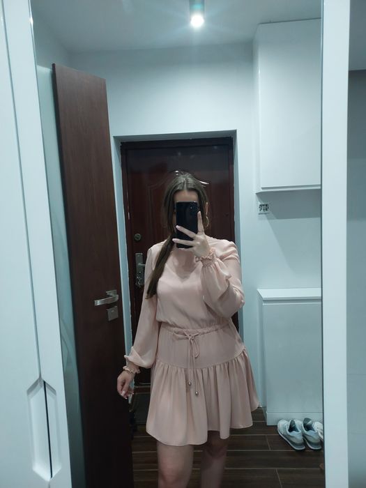 Sukienka na długi rekaw