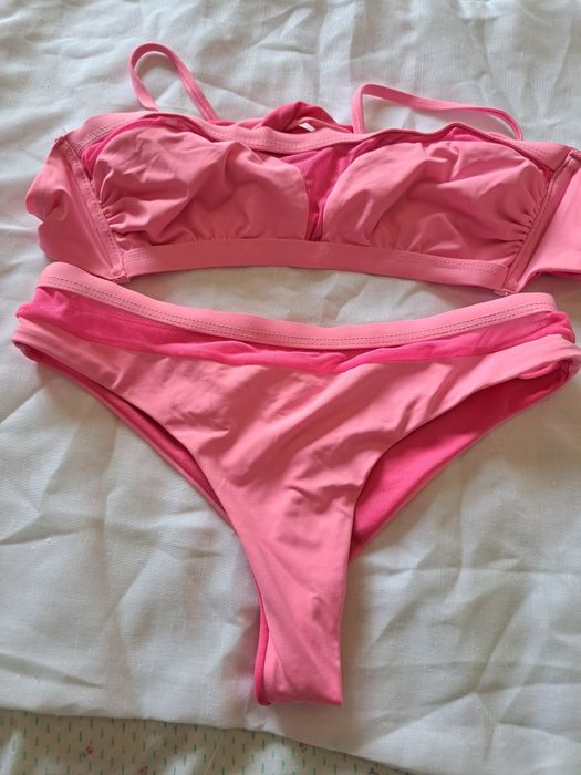 Biquíni cor de rosa 38