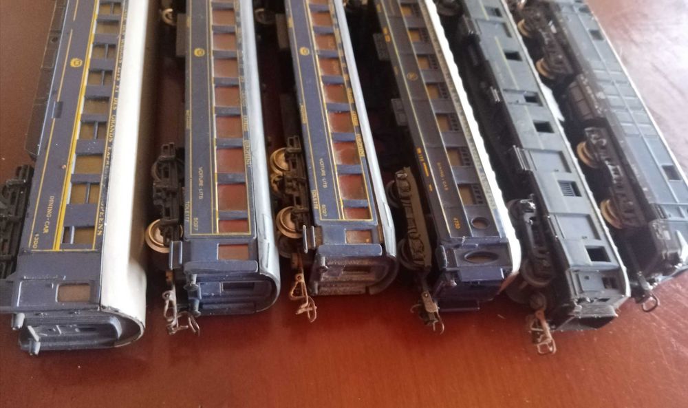 Comboio Locomotiva e Carruagens Pullmann Cwiil HO 1:87  H0 1/87
