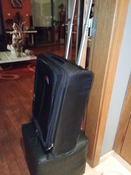 Mala trolley em bom estado