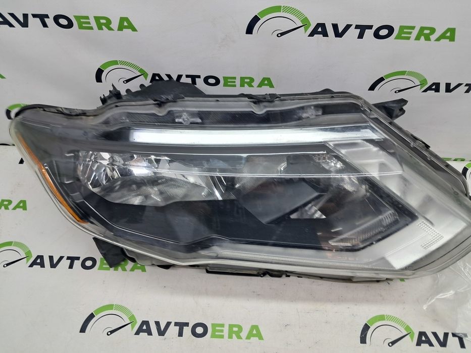 Фара передняя галоген правая NISSAN ROGUE 14-20 260106FL0A