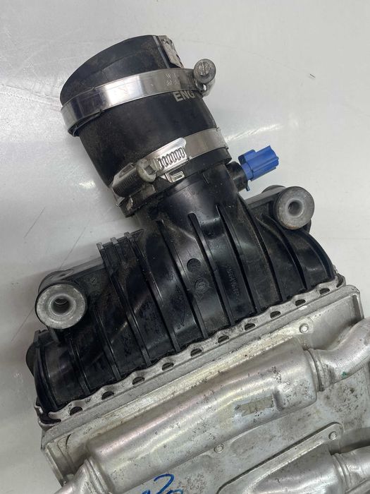 Intercooler Jaguar XE (2016)