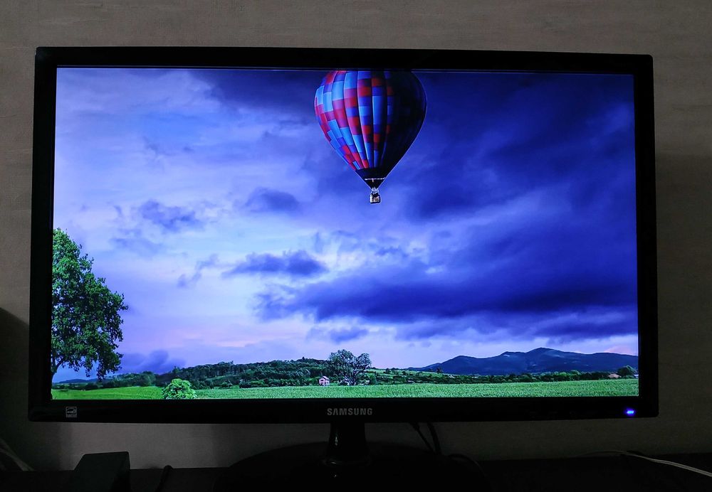 Монитор 24" Samsung S24D300HS