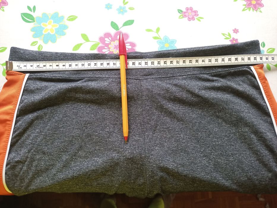 Damskie szare spodnie dresowe z lampasem Crane sports M 40/42