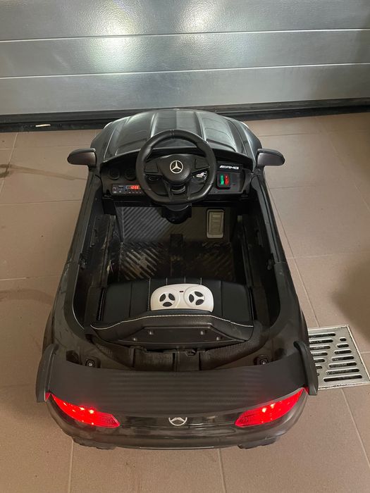 Samochód na akumulator.