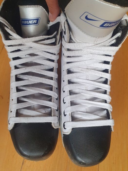 Bauer Vapor Sniper VR 9R 44.5 Rolki Hokejowe