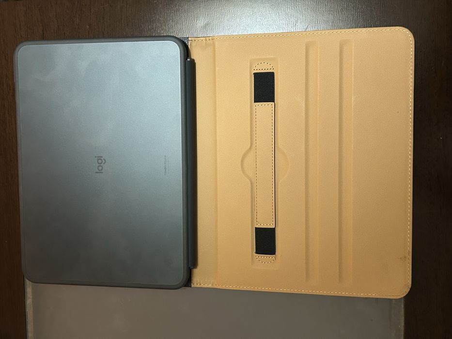 Capa Oduio em Pele Real para iPad — Castanha