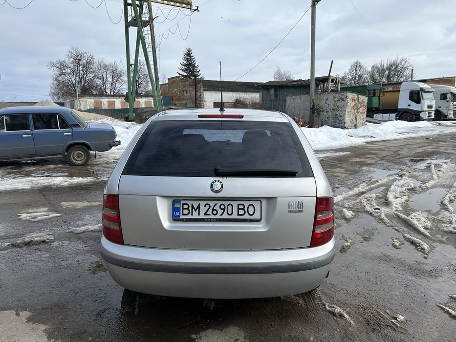 Продам автомобиль (Шкода)