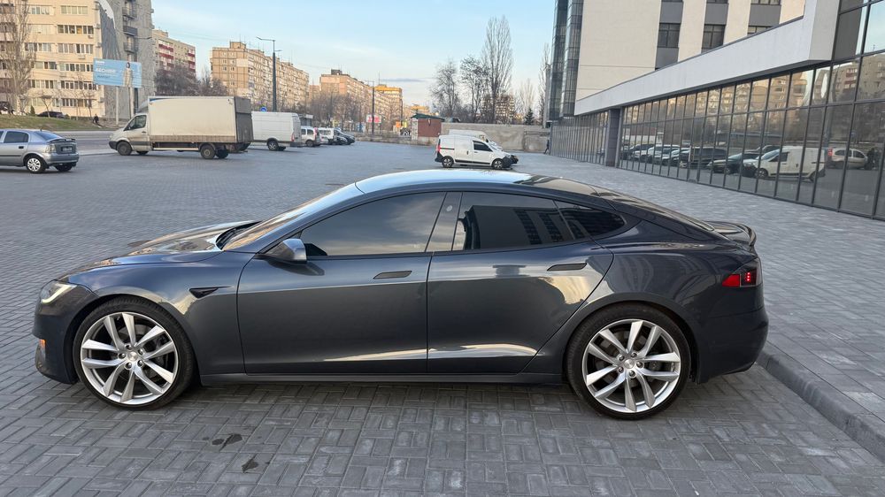 Прода Tesla Tesla Model S 2017