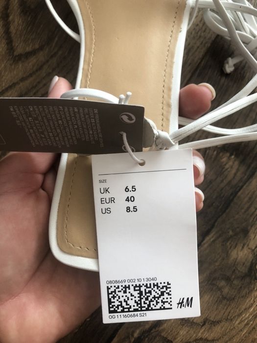 Кожанные босоножки Н&М новые