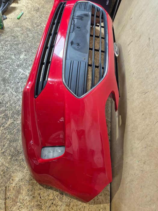 Ford B-Max zderzak przedni przód.