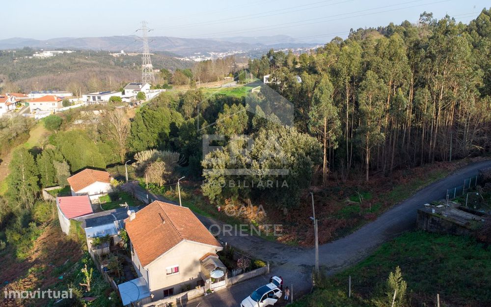 Terreno com 100 metros de frente