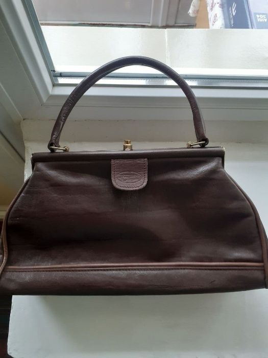 Жіноча шкіряна сумка. Виробництва Німеччини