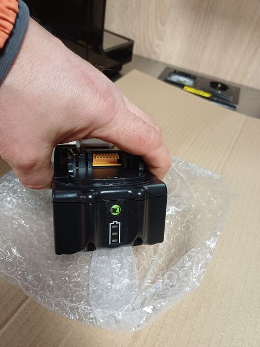 Акумулятори для електро інструменту Makita 18v 8.0Ah нові оригінальні