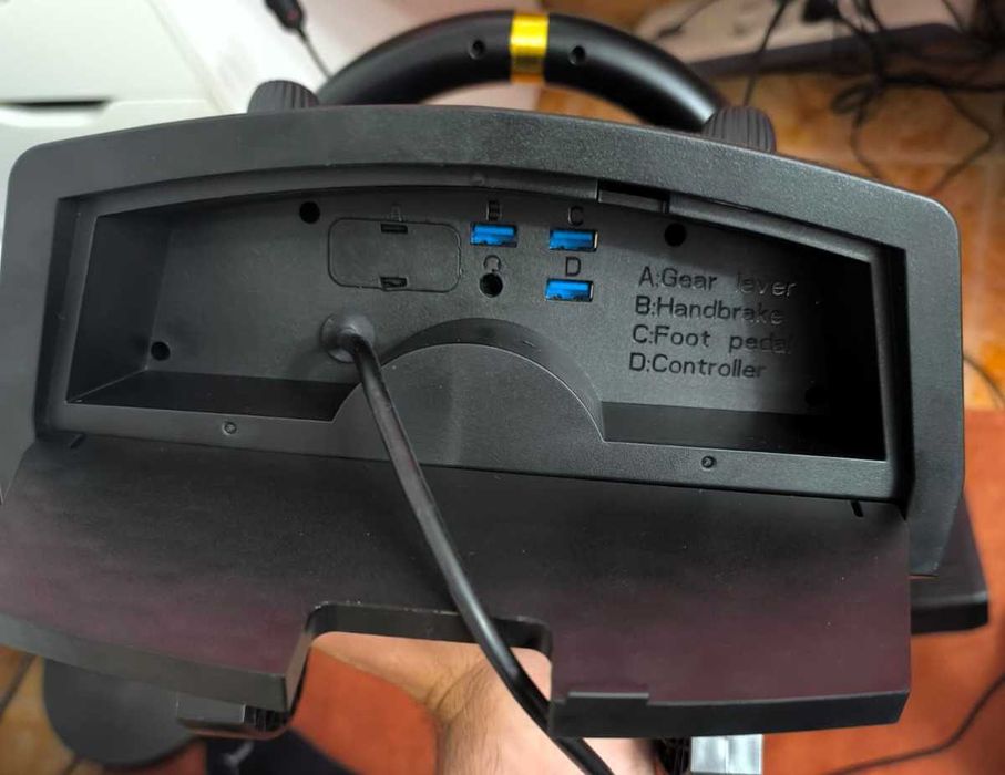 Volante Gaming 1080° + 3 Pedais + Caixa Manual – DOYO R808