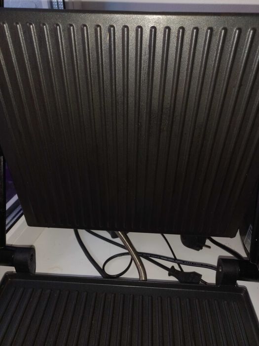 Электрогриль Tefal GC241D Panini Grill