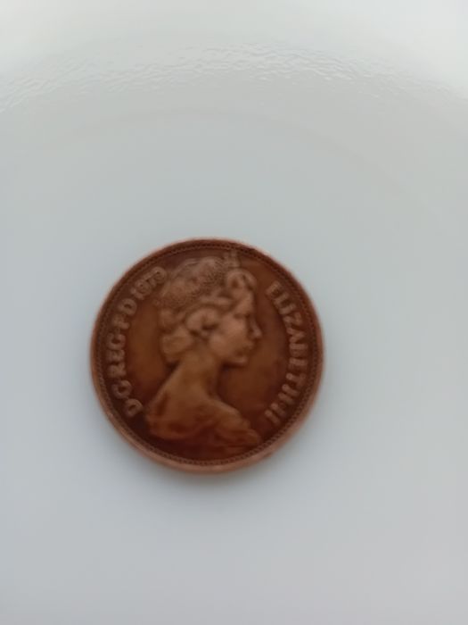 2 NEW PENCE  1979r