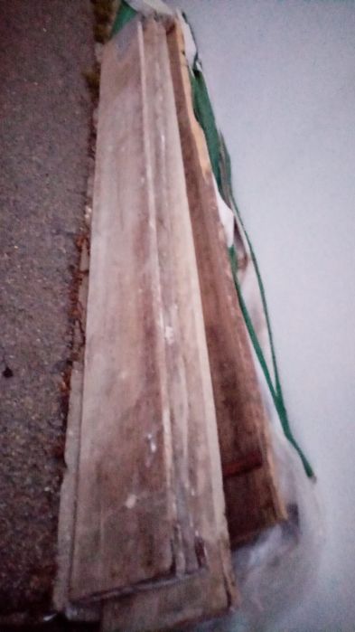 Tábuas de madeira 3m - construção civil