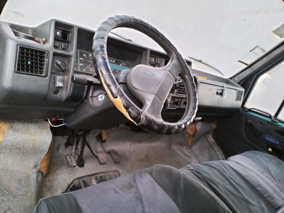 Микроавтобус Пежо Джей5