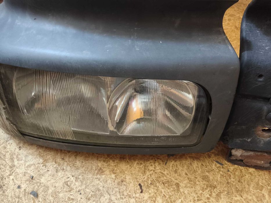 Фара Права Рено Преміум в сборі