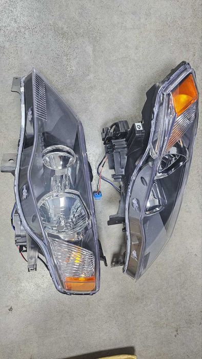 Крило переднє на Mitsubishi Outlander XL Митсубиси Аутлендер ХЛ