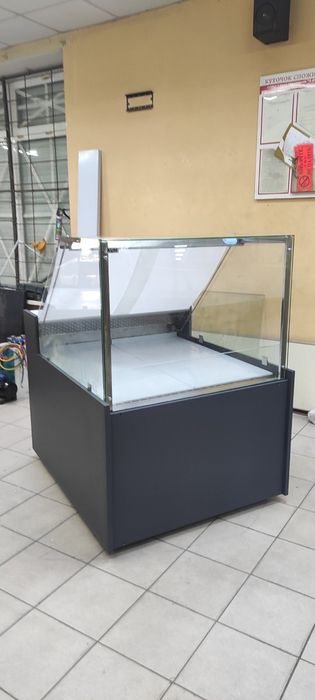 Вітрина холодильна гастрономічна