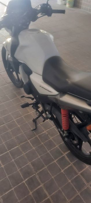 Mota 125 impecável