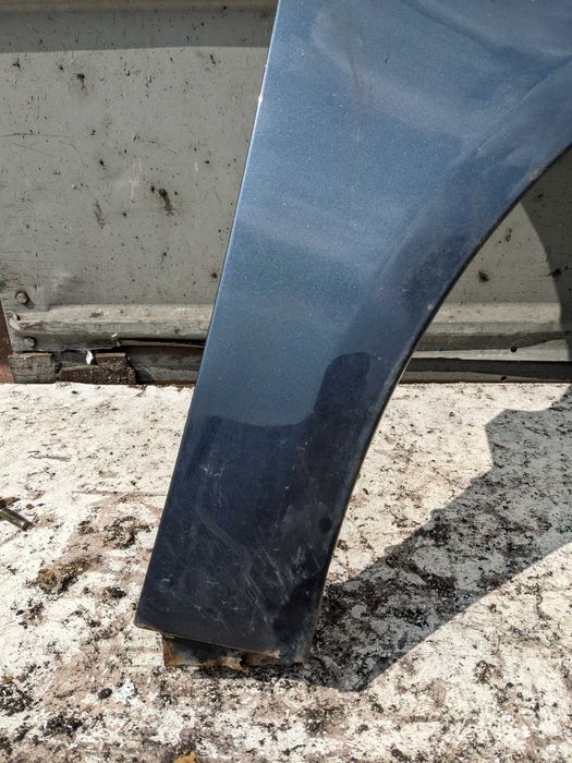 Volkswagen Passat B6 Błotnik Prawy Przedni Prawy Przód Lakier LC5F