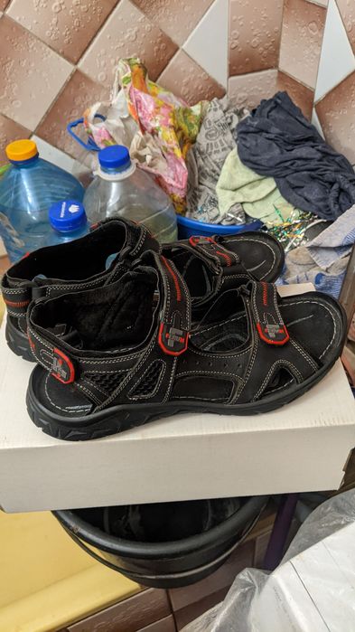 Ecco сандали  кожание