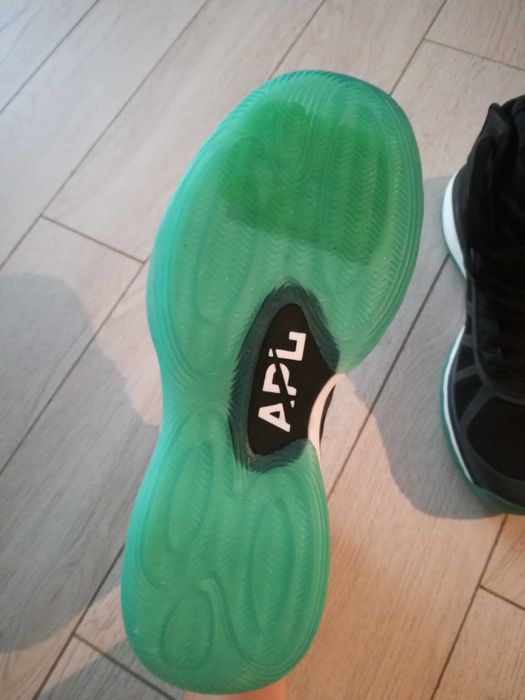 APL Boomer M black r. 40,5 USA nowe