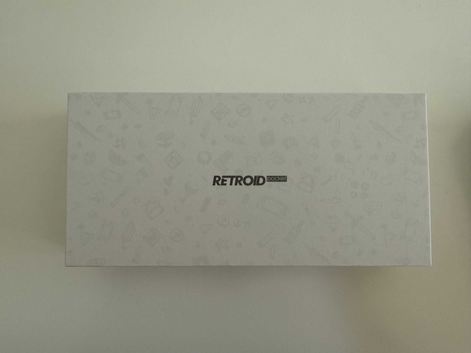 Retroid Pocket 6 8Gb com Extras