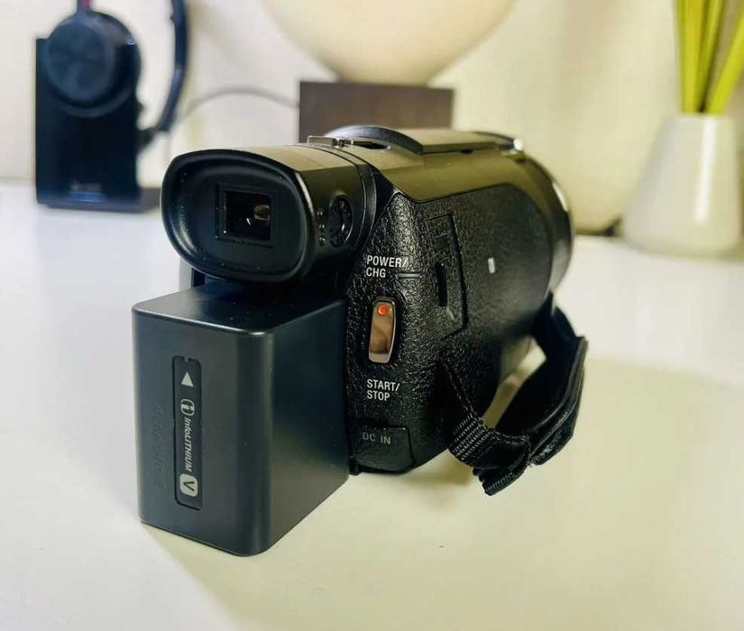 Sony FDR-AX53