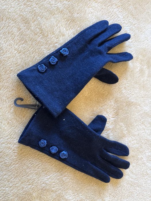 Luvas de senhora novas