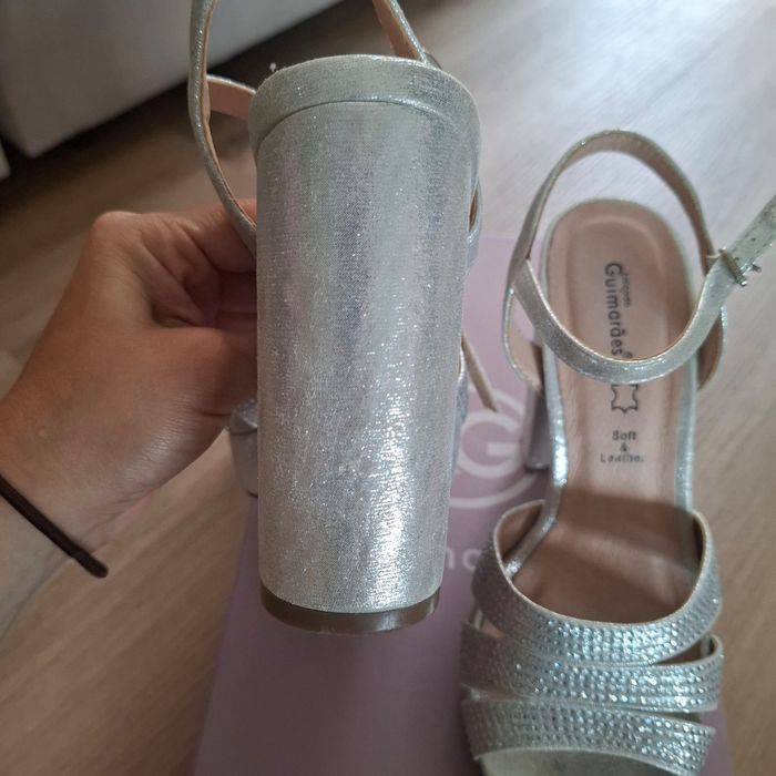 Sandalia cor prata para festa