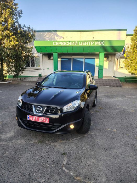 nissan qashqai +2