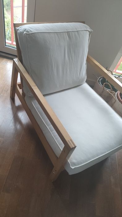 Poltrona, cadeirão ikea branca e de madeira