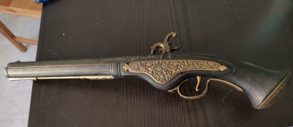 Pistola Pederneira Preta