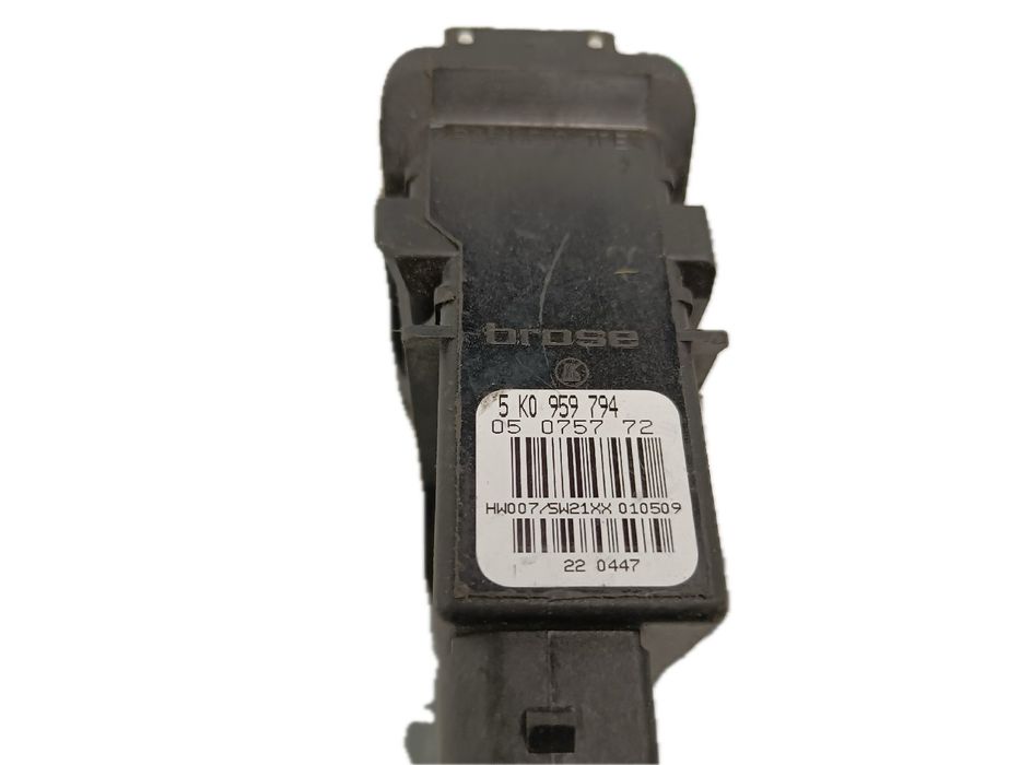Motor vidro trás esquerdo VOLKSWAGEN Golf VI (5K1)