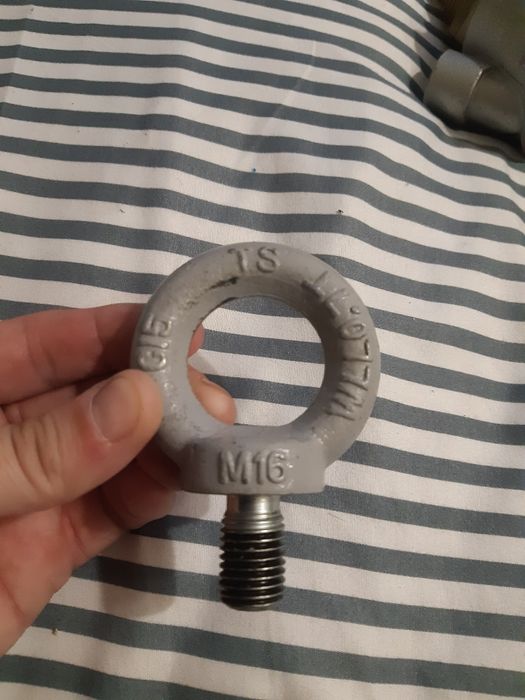 Продам болти м16
