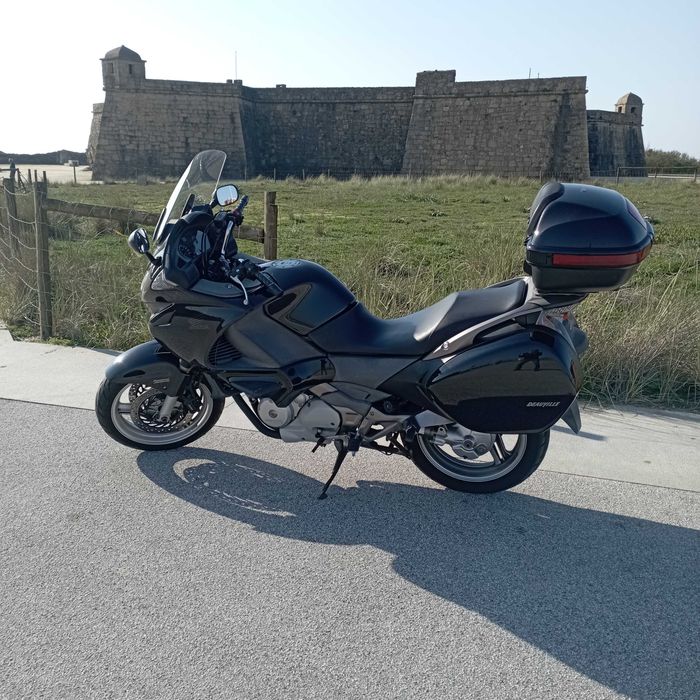 Mota Honda Deauville 700 NR de 2011