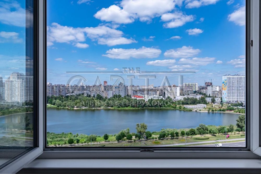 Продаж / 4к Квартира / Бажана 26