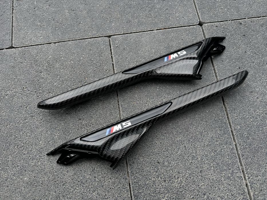 жабри BMW M5 F90 карбон накладки в передні крила для бмв М5 Carbon