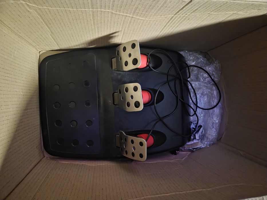 Sprzedam Logitech g25