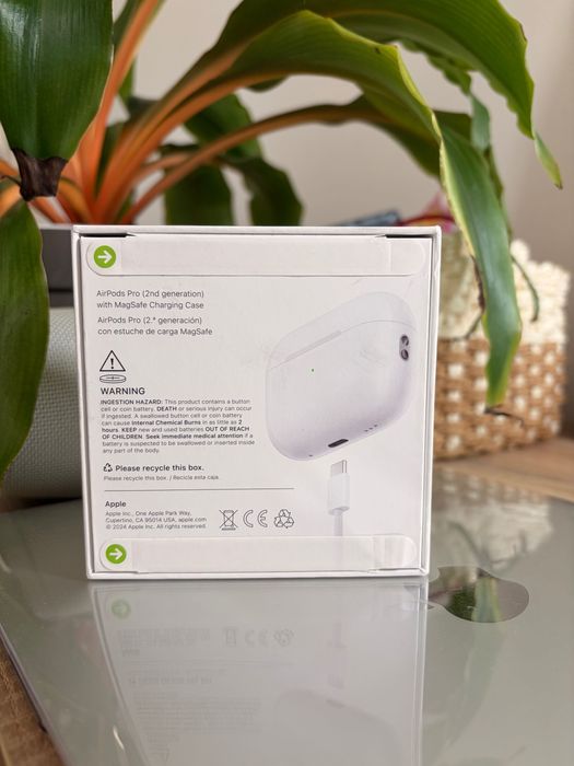 Apple AirPods Pro 2 with MagSafe Charging Case (USB-C) Нові. Оригінал.