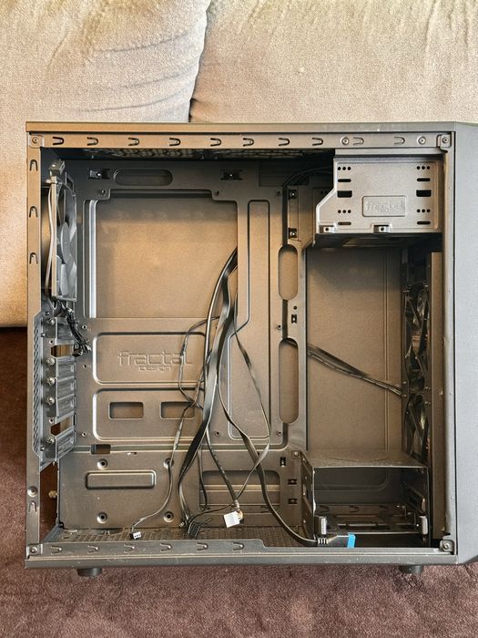 Obudowa Fractal Focus G do komputera ATX