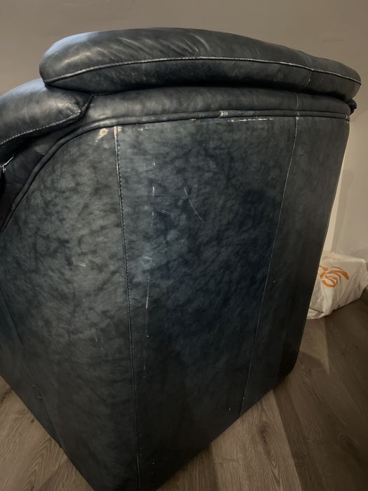 Sofás em Pele Azul Mármore