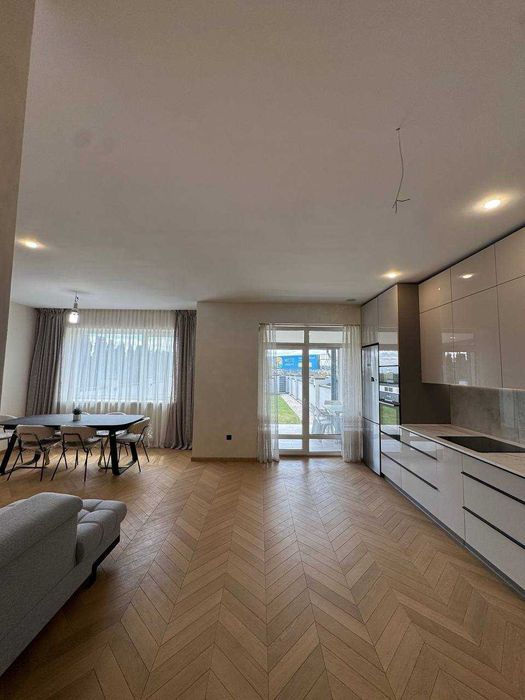 Продаж будинку з ремонтом по вулиці Кульпарківська біля Rivyera City